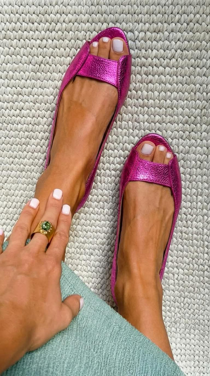 Caoimhe | Golden Comfort Chic Sandals