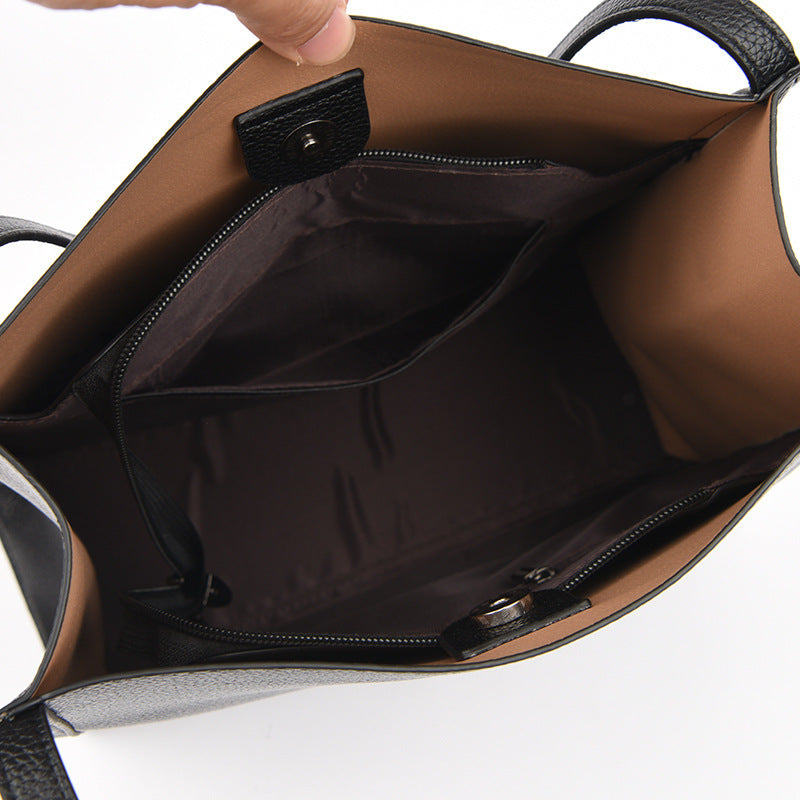 Elegant Shoulder Bag