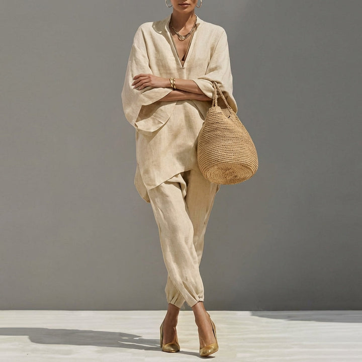 Fiona - Two-Piece Everyday Set with V-Neck for Women