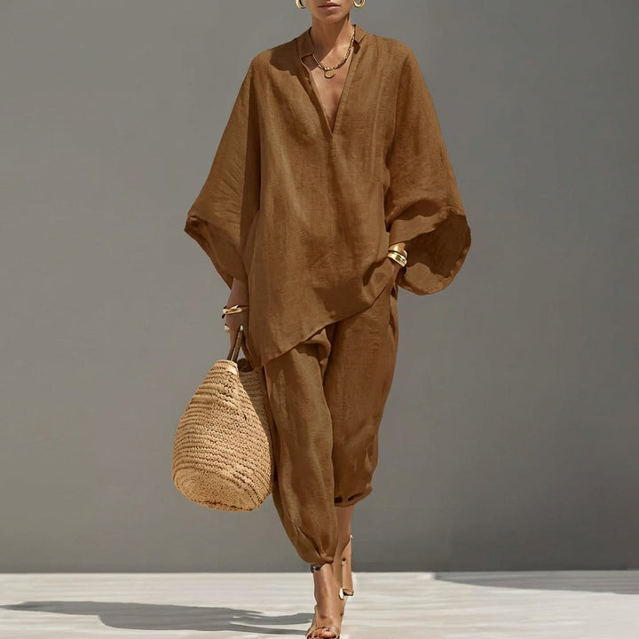 Fiona - Two-Piece Everyday Set with V-Neck for Women