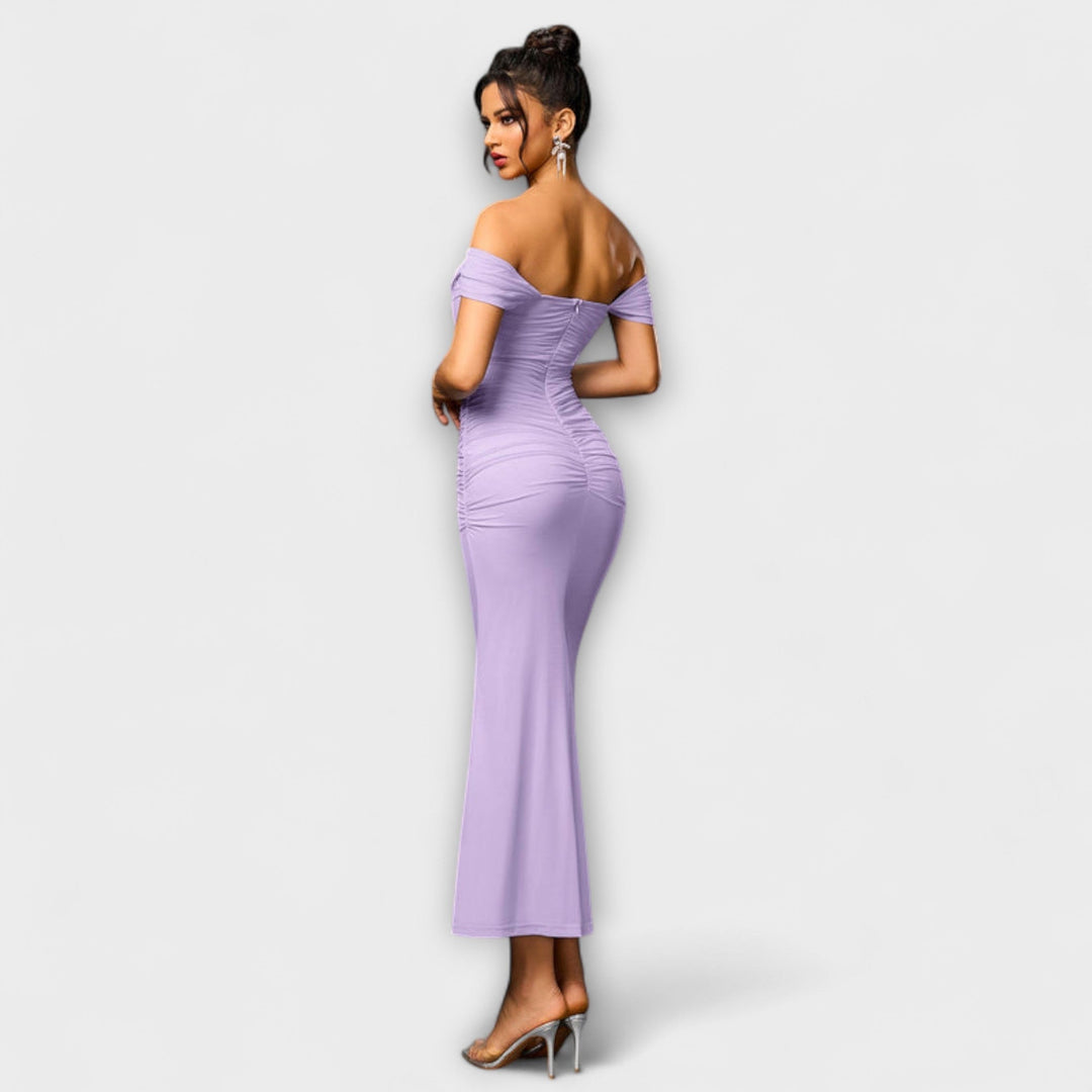 Bodycon Dress with Bare Shoulders and Ruffles