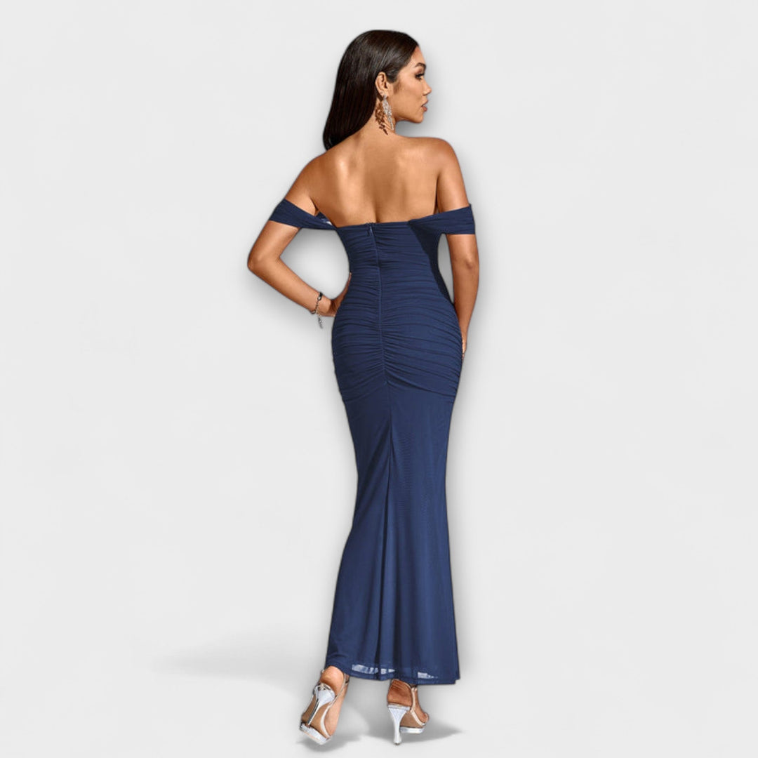 Bodycon Dress with Bare Shoulders and Ruffles