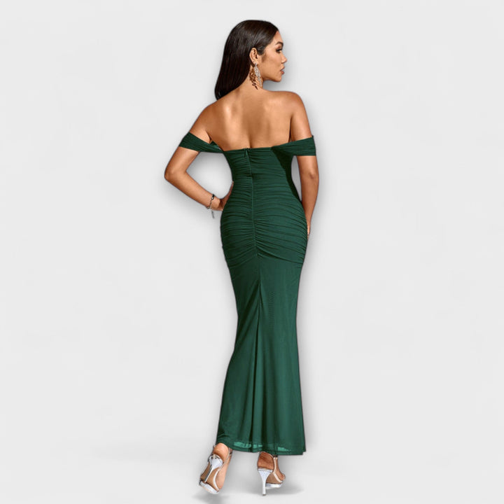 Bodycon Dress with Bare Shoulders and Ruffles