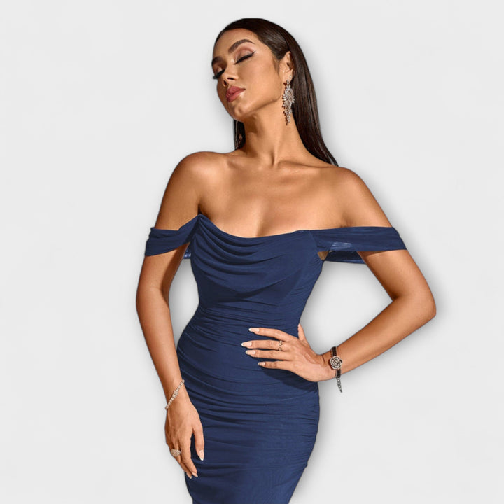 Bodycon Dress with Bare Shoulders and Ruffles