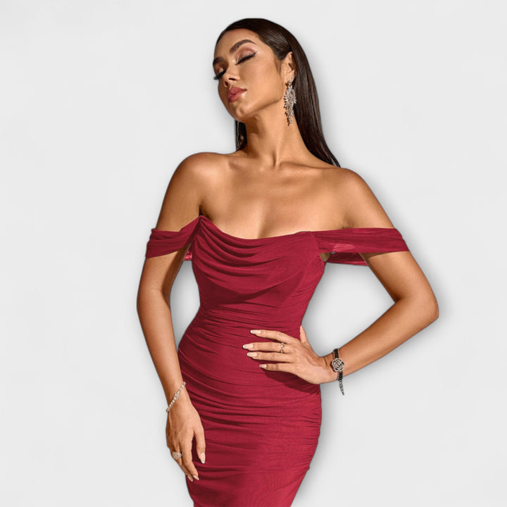 Bodycon Dress with Bare Shoulders and Ruffles
