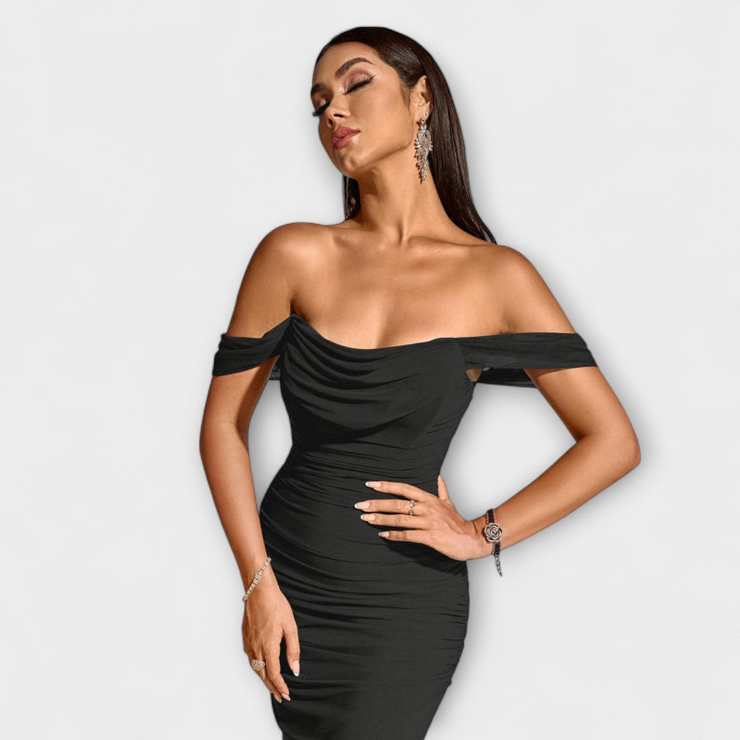 Bodycon Dress with Bare Shoulders and Ruffles