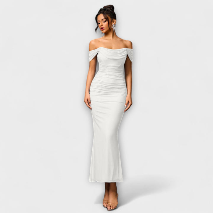 Bodycon Dress with Bare Shoulders and Ruffles