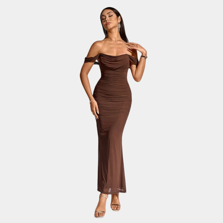 Bodycon Dress with Bare Shoulders and Ruffles