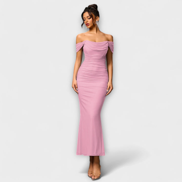 Bodycon Dress with Bare Shoulders and Ruffles