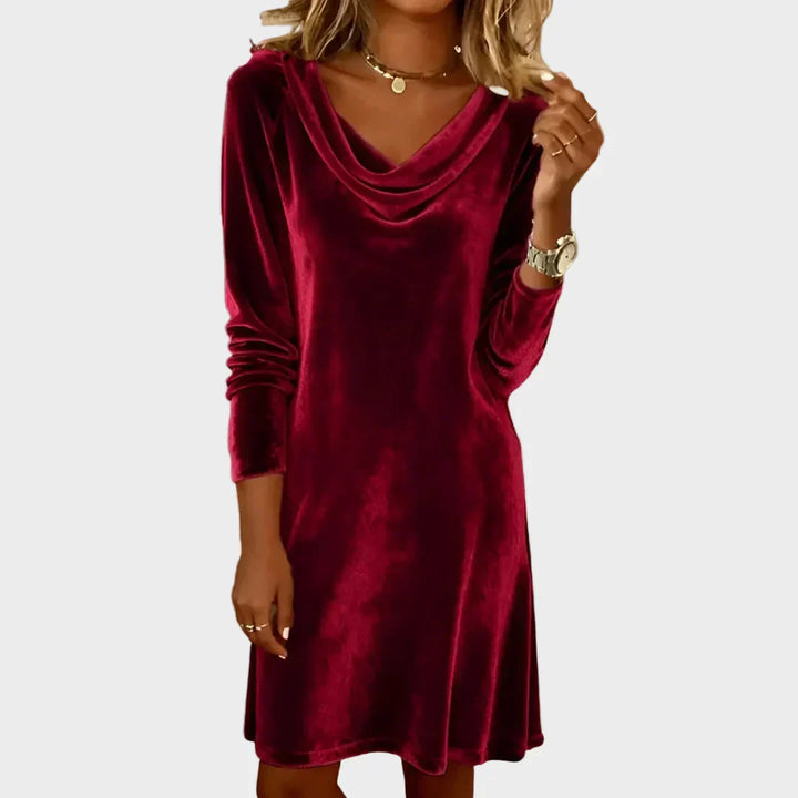 Saoirse - Dress in Velvet Elegance