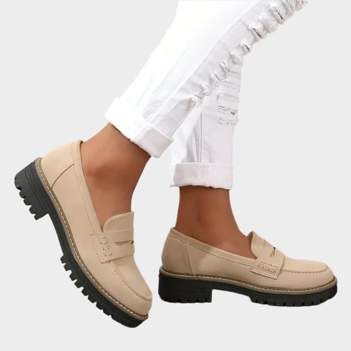 Fionnuala - Elegant Loafers with Sturdy Urban Sole