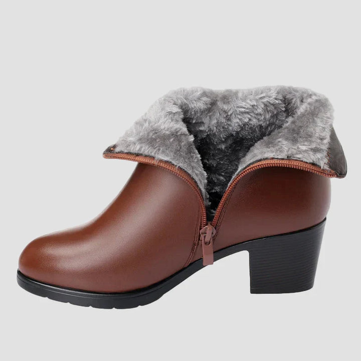Franciska - Elegant winter ankle boots with zip
