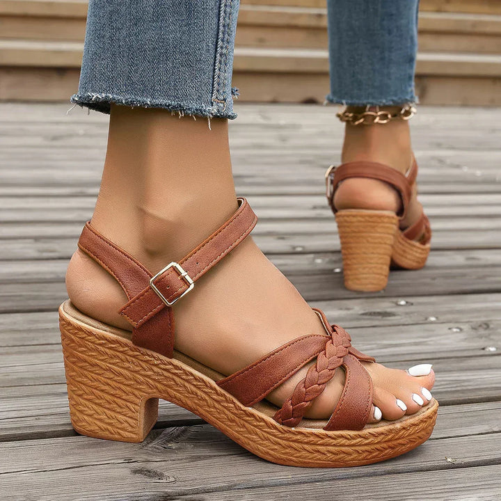 Saoirse - Strap Sandals