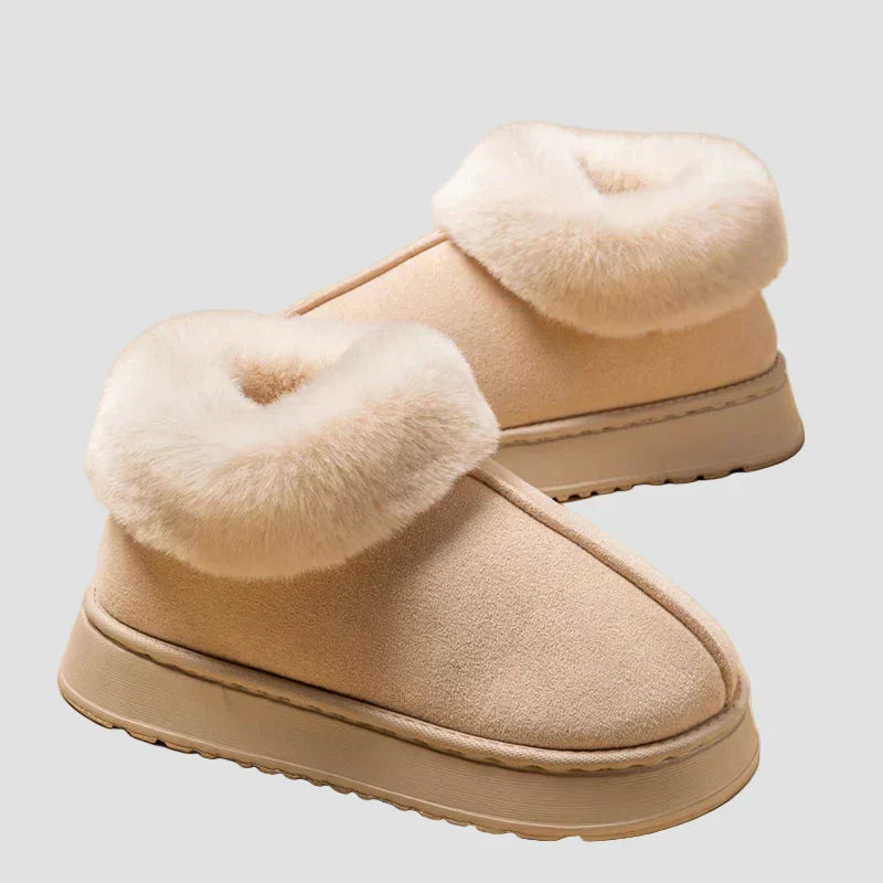 Saoirse - Comfortable Slippers with Fur Trim