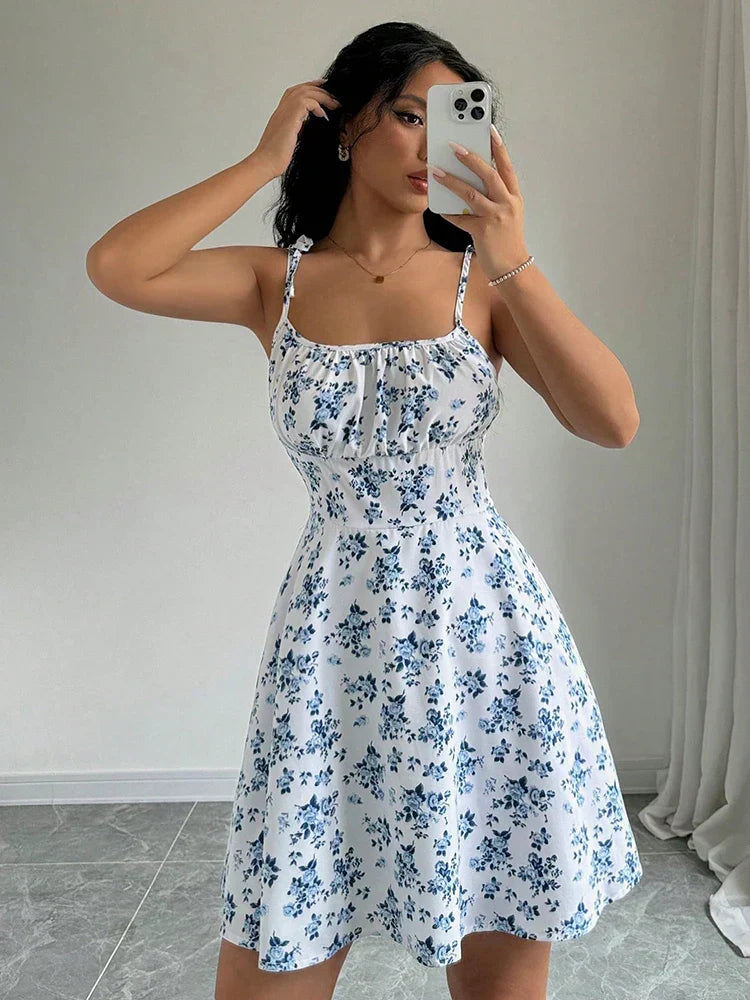 Lara | Short dress with thin straps and floral print