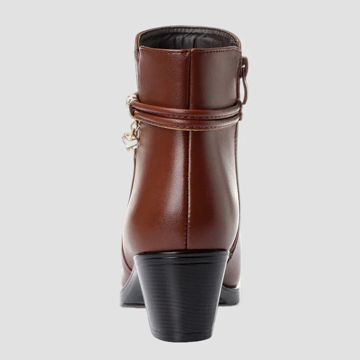 Franciska - Elegant winter ankle boots with zip