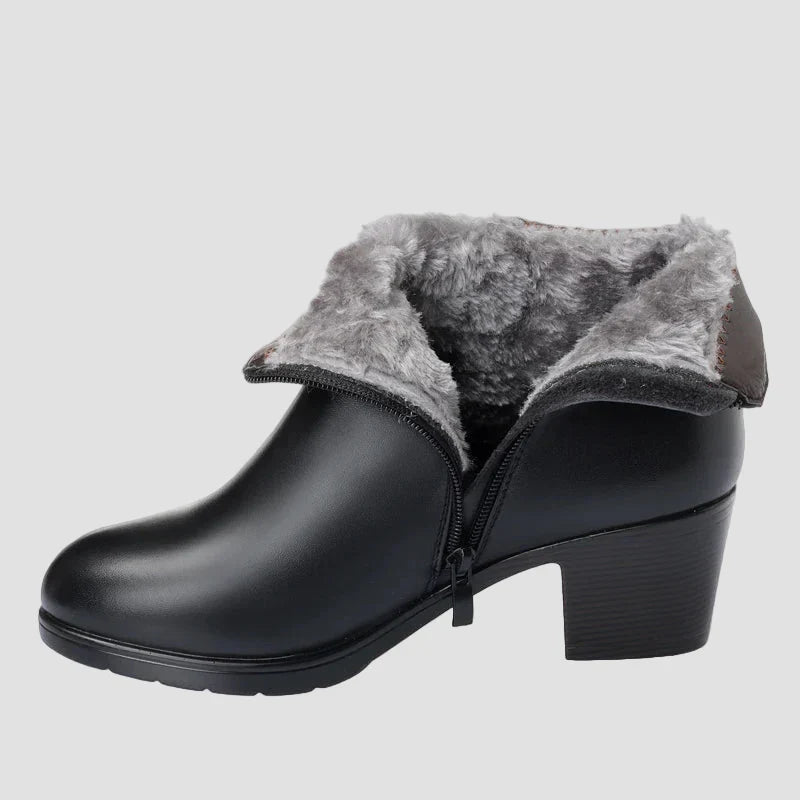 Franciska - Elegant winter ankle boots with zip