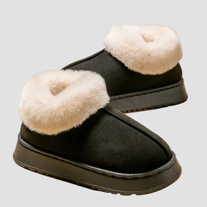 Saoirse - Comfortable Slippers with Fur Trim