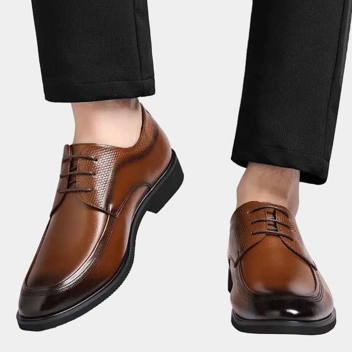 Oisín | Oxford Shoes in Glossy Leather