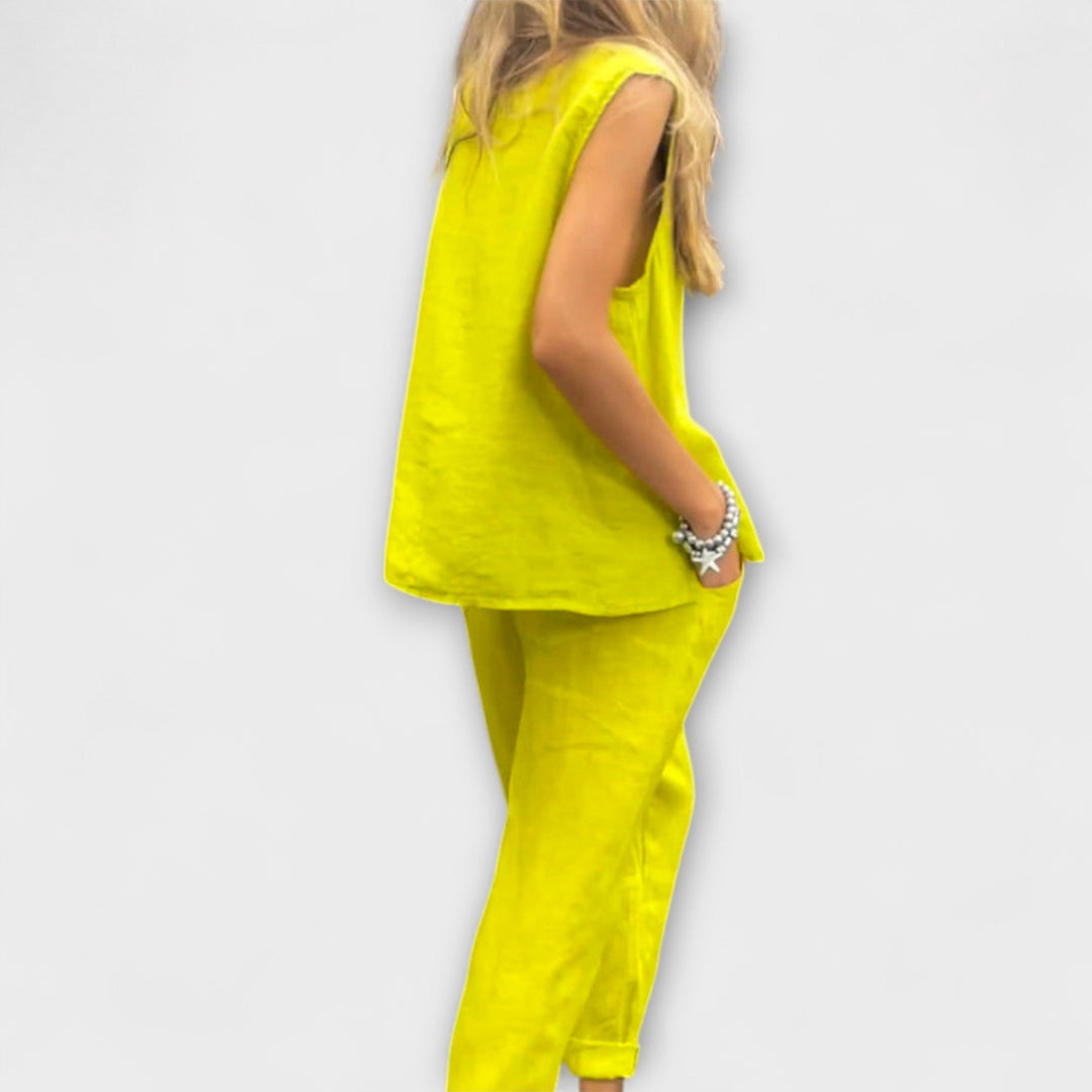 Vibeke – Relaxed cotton and linen outfit