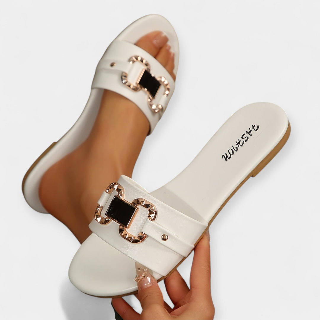 Comfortable slippers with a rounded toe