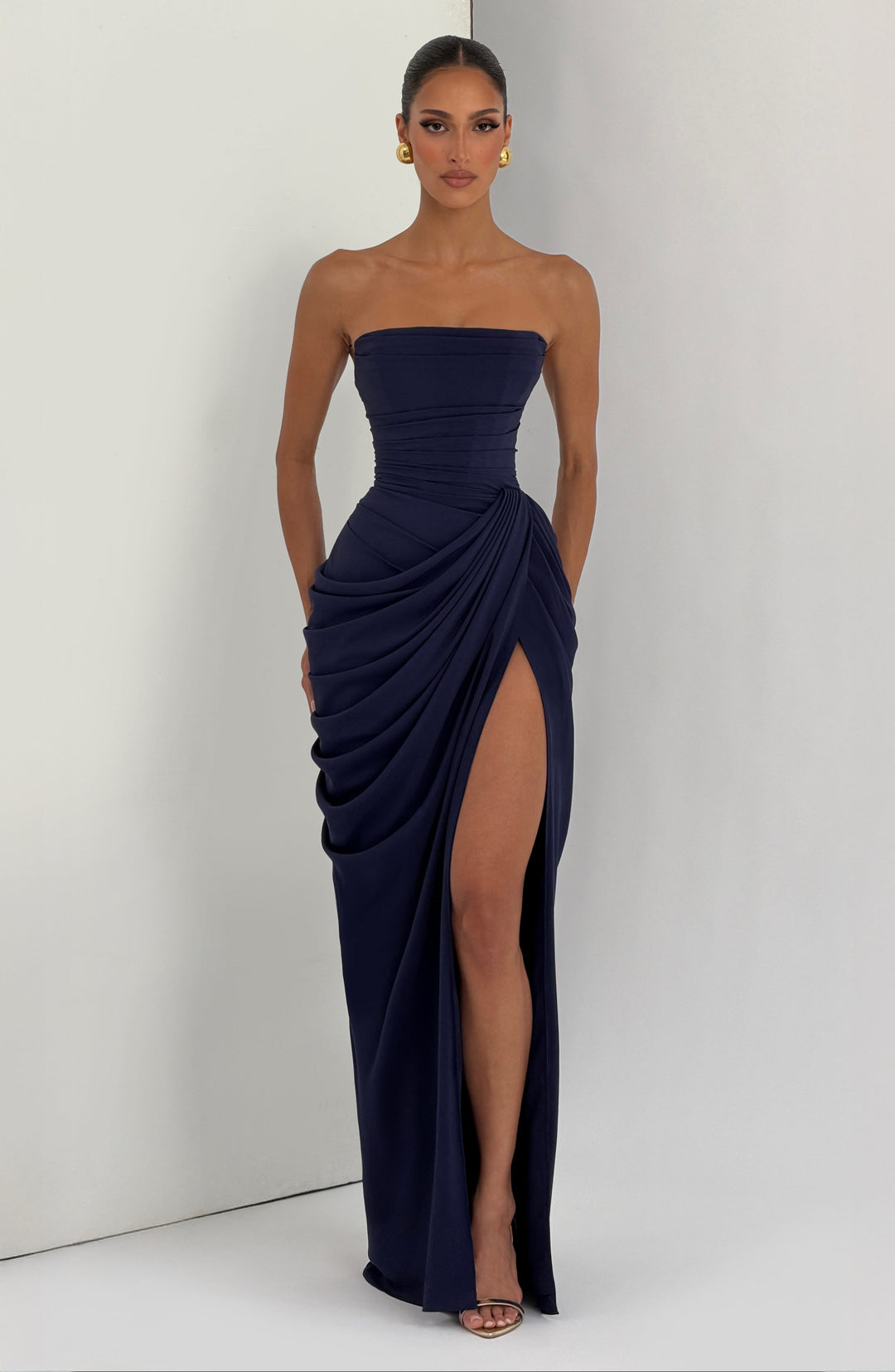 Nuala – Gala Maxi Dress with Corset and Refined Draping