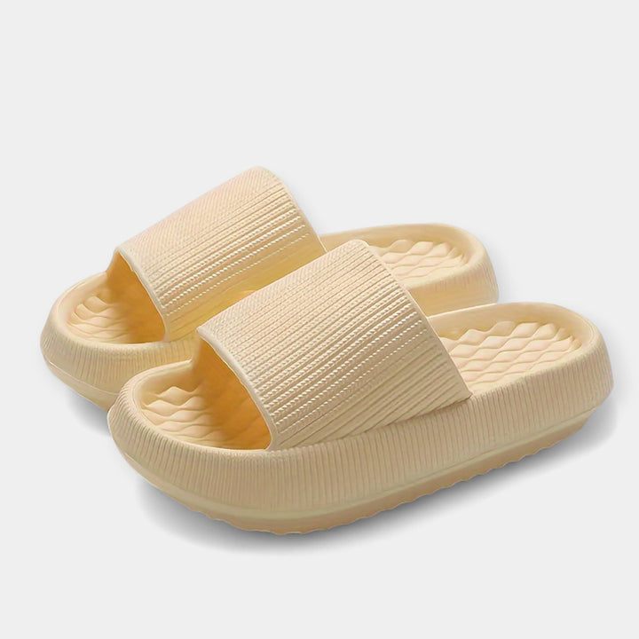 Slip-on summer sandals with a chunky sole