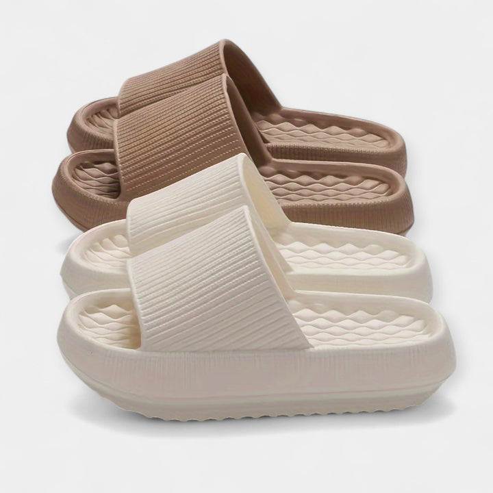Slip-on summer sandals with a chunky sole