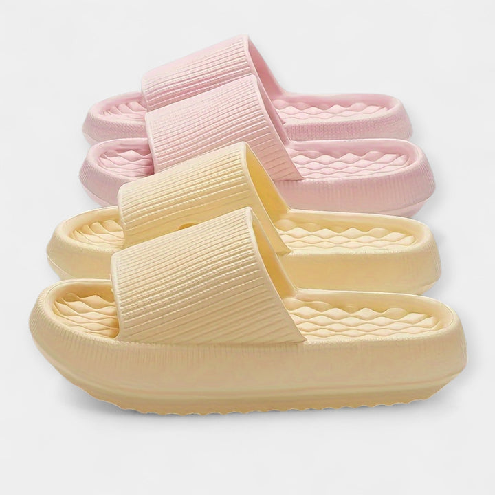 Slip-on summer sandals with a chunky sole