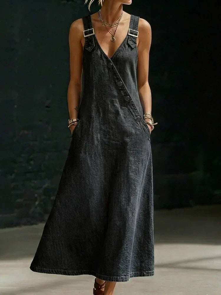 Vera™ | Long denim dress with buttons