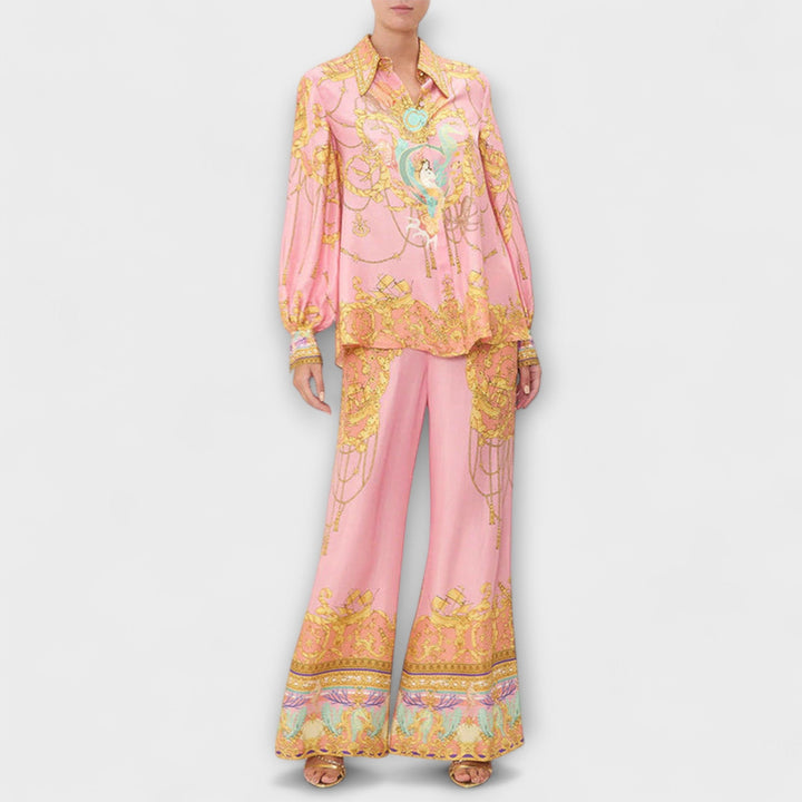 Sara – Relaxed T-shirt with mermaid print and elasticated trousers