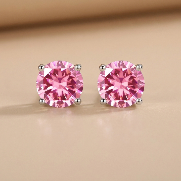 Agnete - Classic solitaire earrings in luxurious moissanite