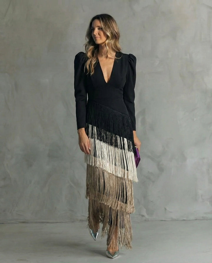 Charlotte · Elegant dress with fringed sleeves