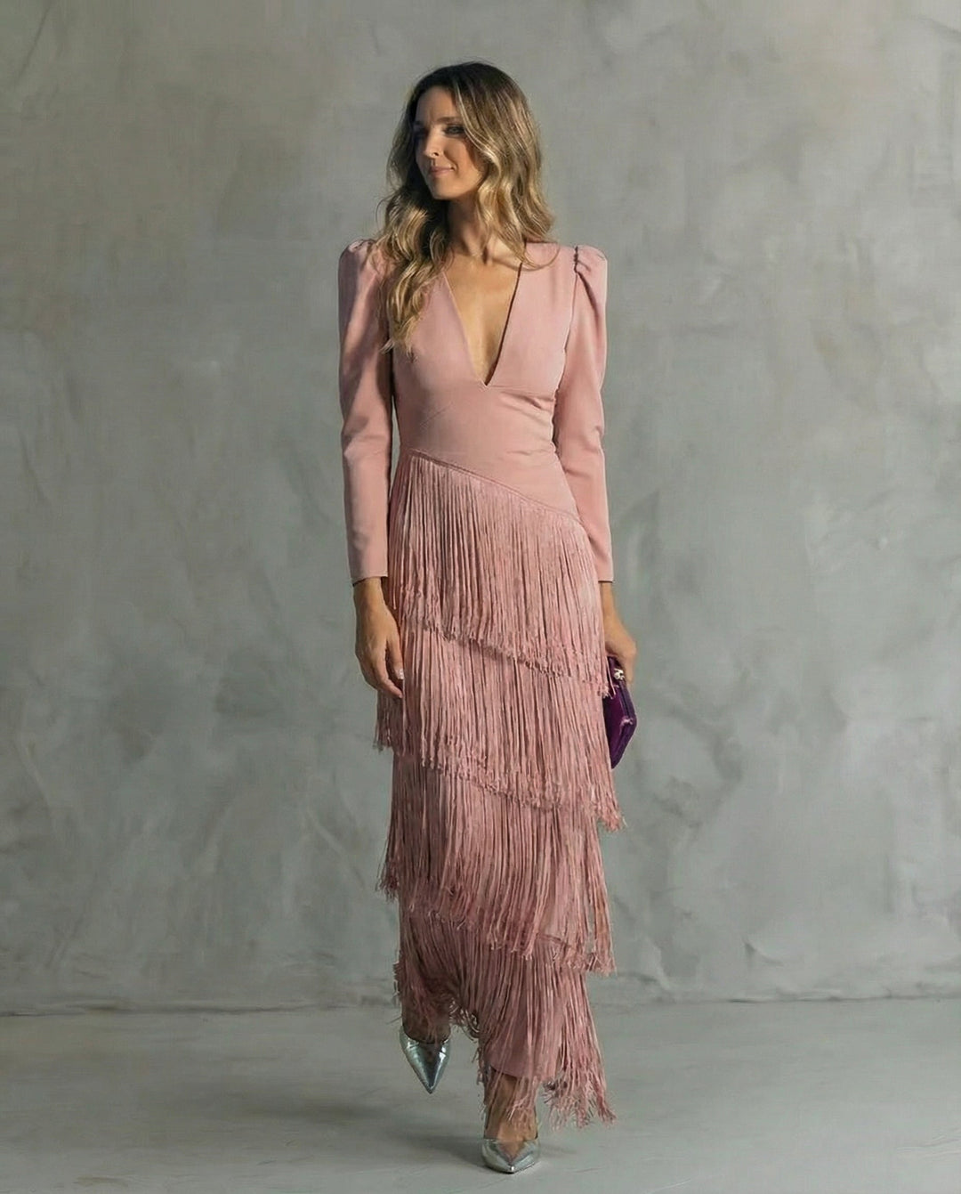 Charlotte · Elegant dress with fringed sleeves