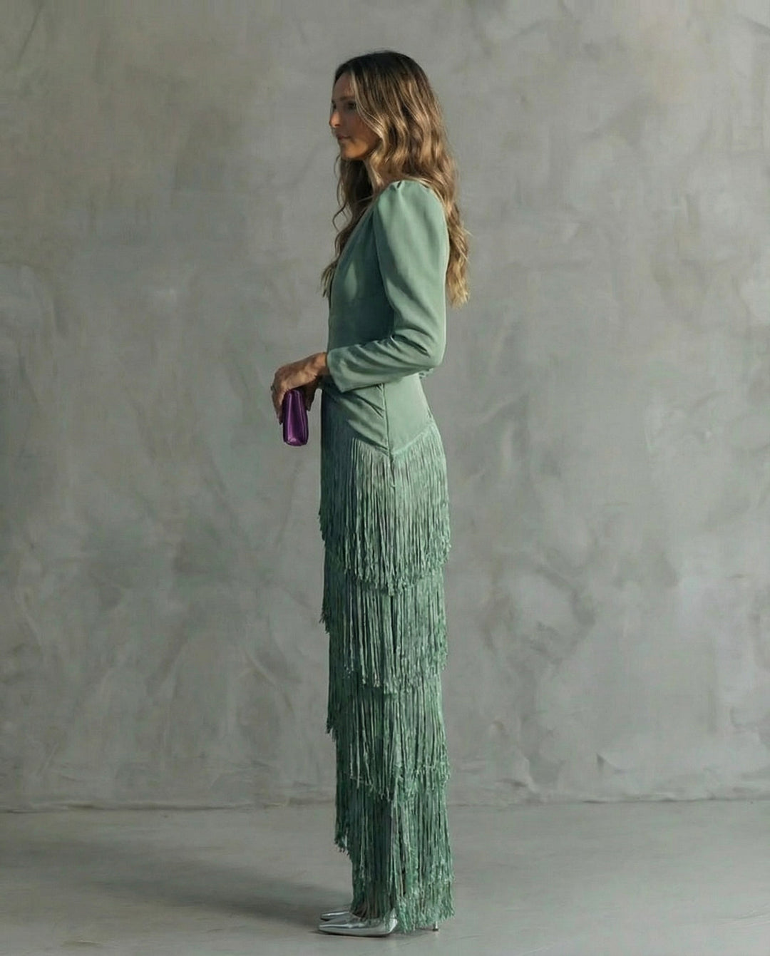 Charlotte · Elegant dress with fringed sleeves