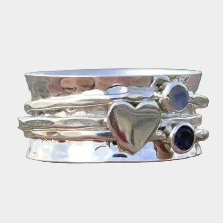 Ingelise - Elegant silver ring with spinning heart