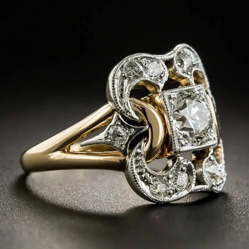 Margrethe - Vintage gold ring with zircons