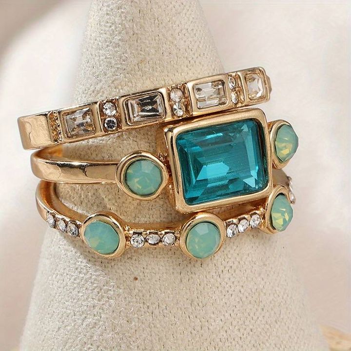 Ciara - Ring Set with Blue Vintage Crystal