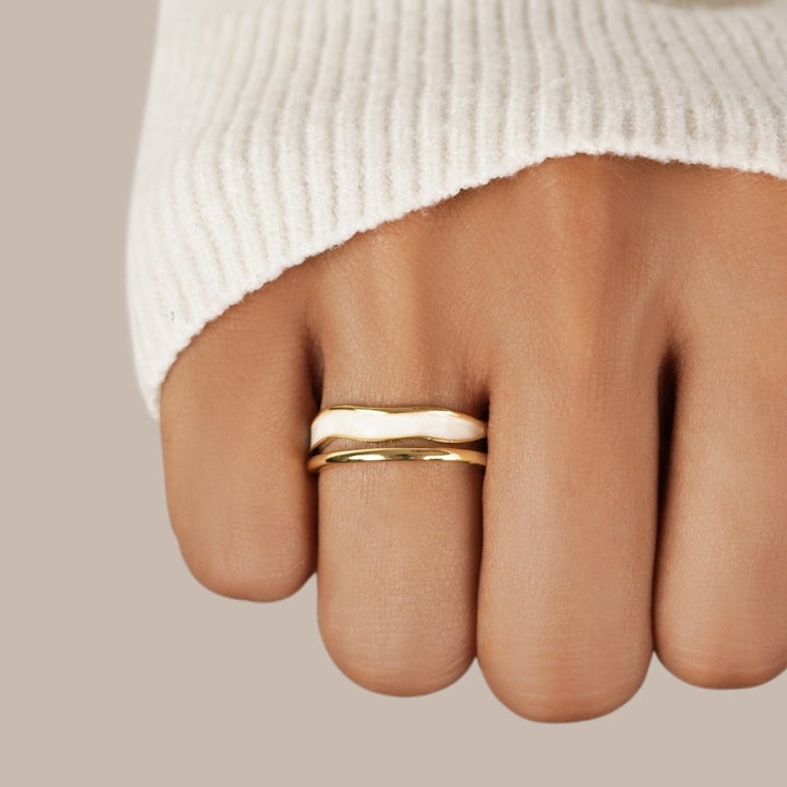 Aisling – Gold Ring with Simple Silhouette.