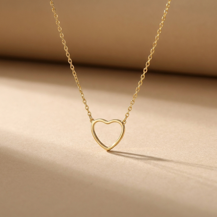 Roisin – Heart Necklace