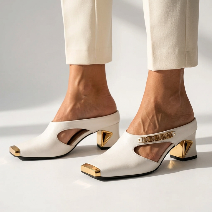 Niamh - Shoes with Gold-Colored Block Heel