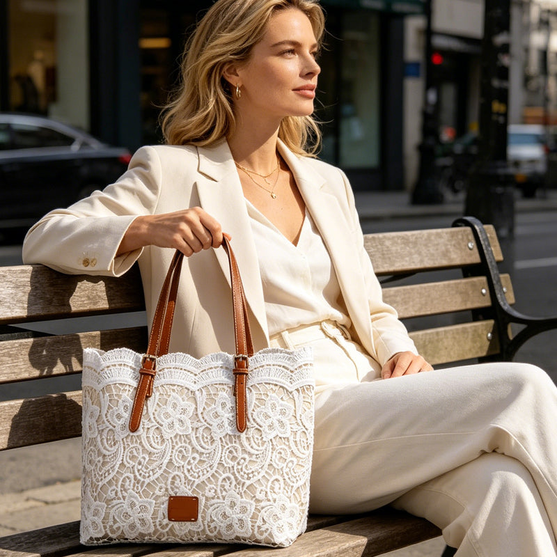 Sinéad - Vintage Shoulder Bag in Lace