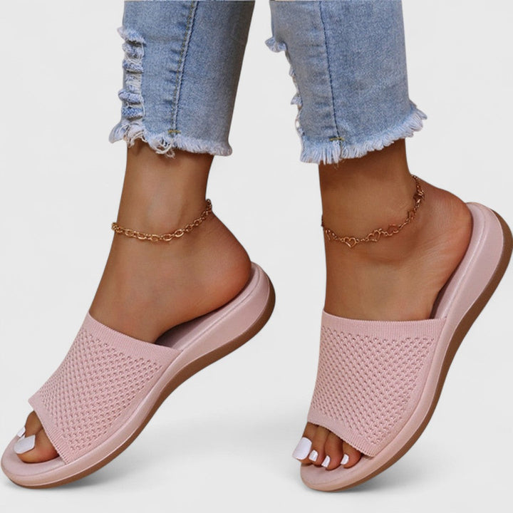 Vilma - Women's Slippers with Breathable and Orthopedic Fit